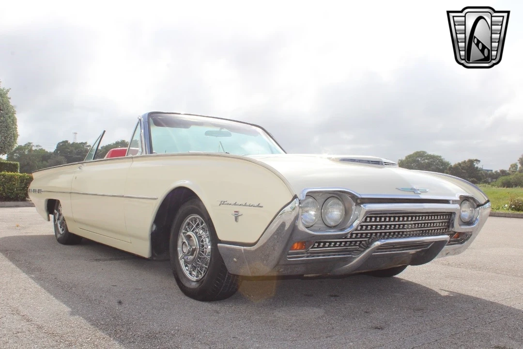1962 Ford Thunderbird 3rd Gen - Image 3 of 12
