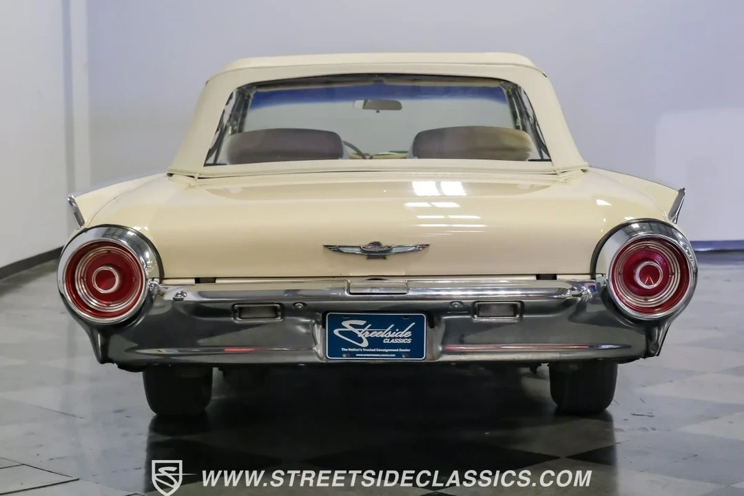 1962 Ford Thunderbird 3rd Gen - Image 11 of 21