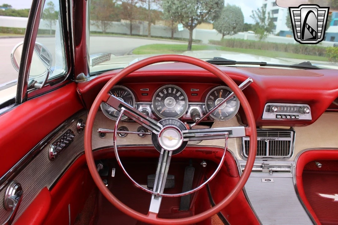 1962 Ford Thunderbird 3rd Gen - Image 5 of 12