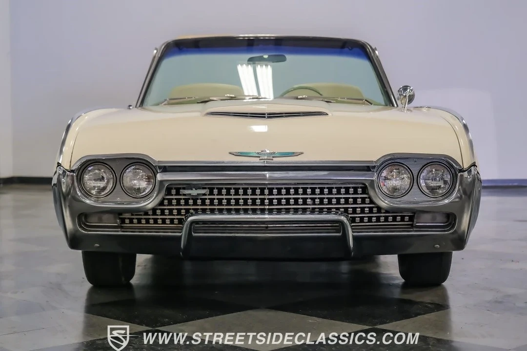 1962 Ford Thunderbird 3rd Gen - Image 18 of 21