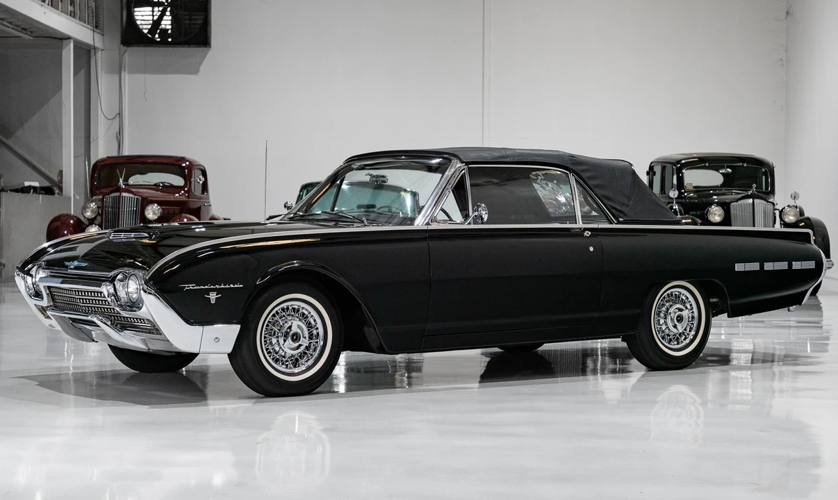 1962 Ford Thunderbird 3rd Gen - Image 2 of 21