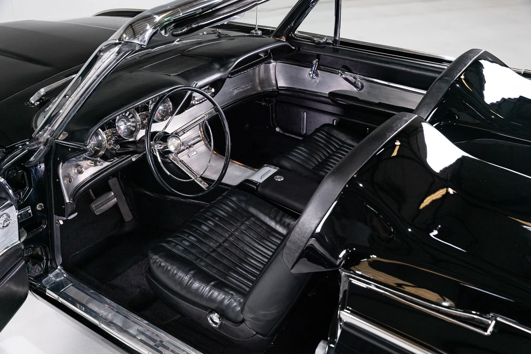 1962 Ford Thunderbird 3rd Gen - Image 17 of 21