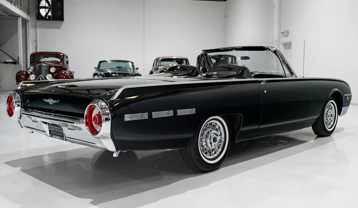 1962 Ford Thunderbird 3rd Gen - Image 7 of 21