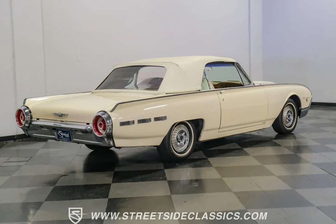 1962 Ford Thunderbird 3rd Gen - Image 13 of 21
