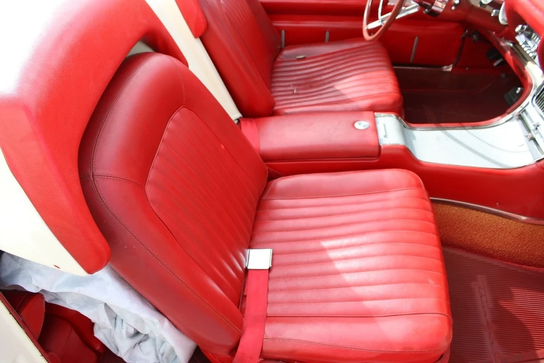 1962 Ford Thunderbird 3rd Gen - Image 11 of 12