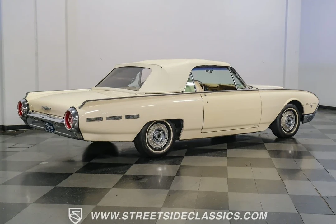 1962 Ford Thunderbird 3rd Gen - Image 12 of 21