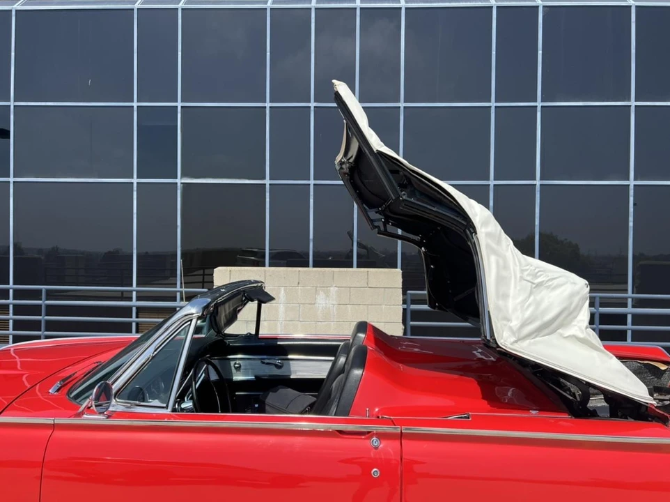 1962 Ford Thunderbird 3rd Gen - Image 28 of 31