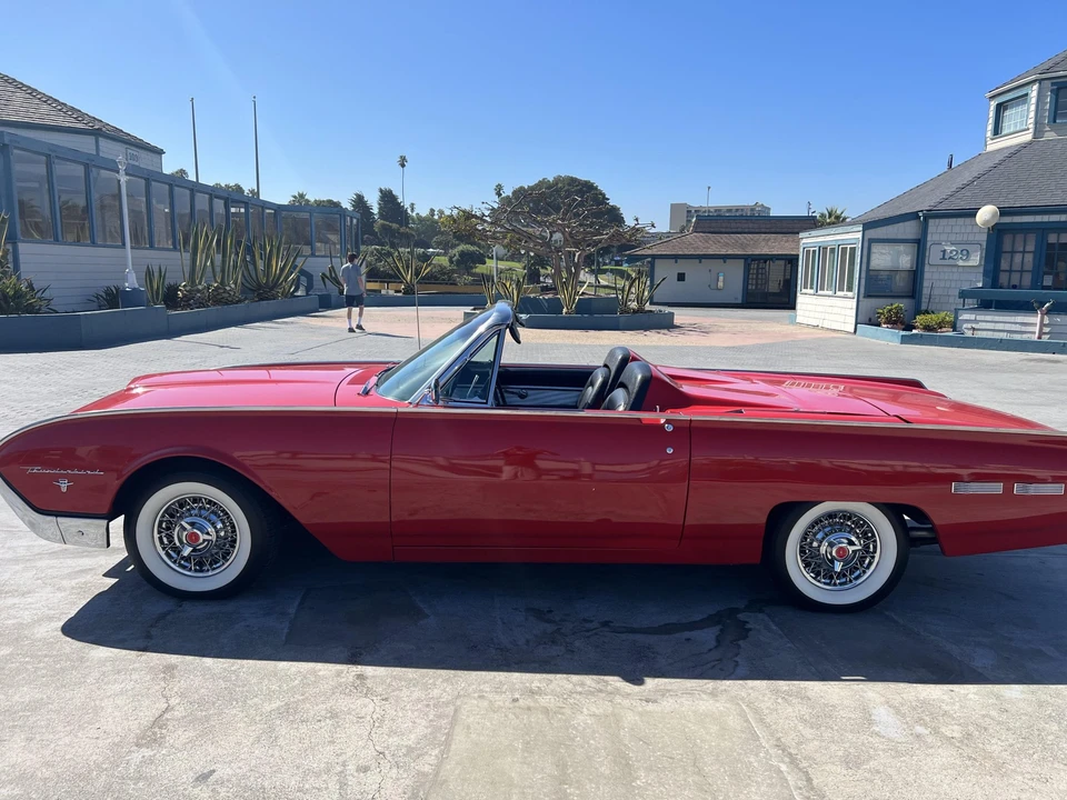 1962 Ford Thunderbird 3rd Gen - Image 12 of 31