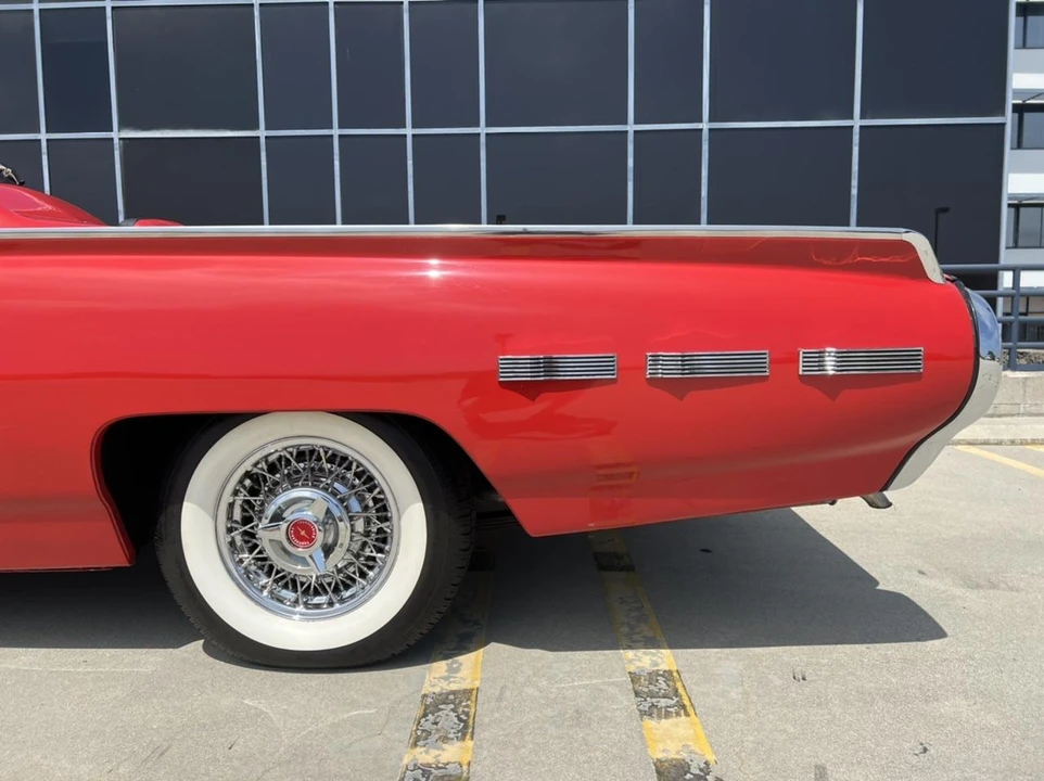 1962 Ford Thunderbird 3rd Gen - Image 15 of 31