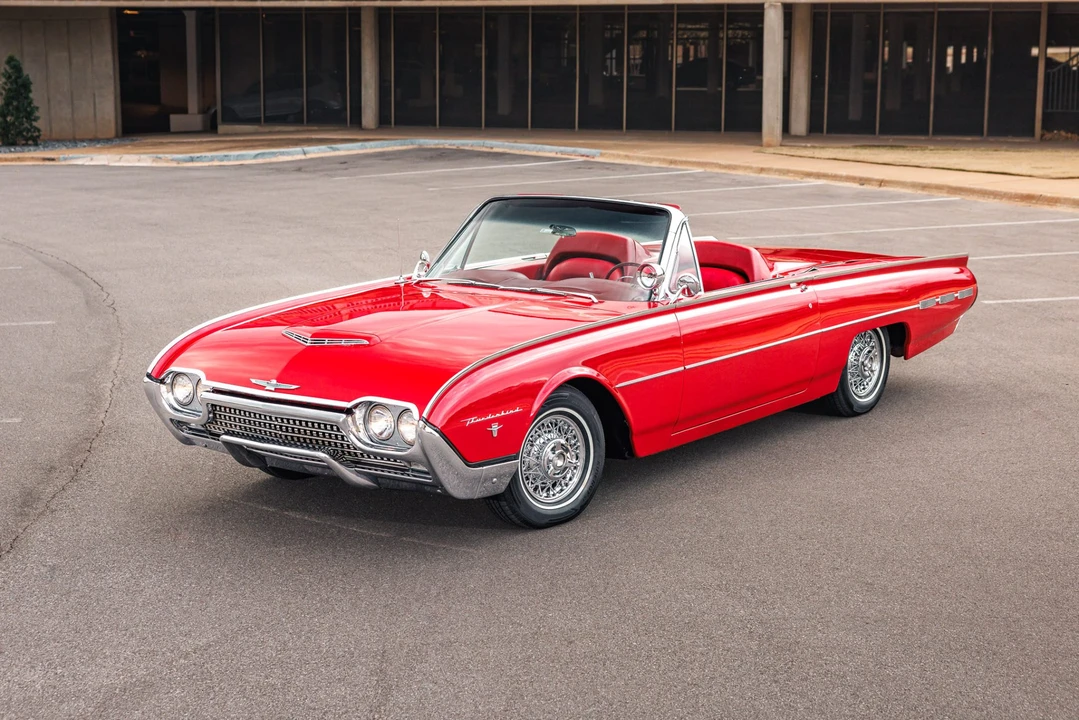 1962 Ford Thunderbird 3rd Gen - Image 2 of 31