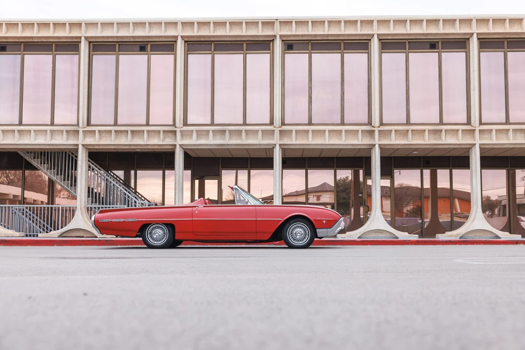 1962 Ford Thunderbird 3rd Gen - Image 17 of 31