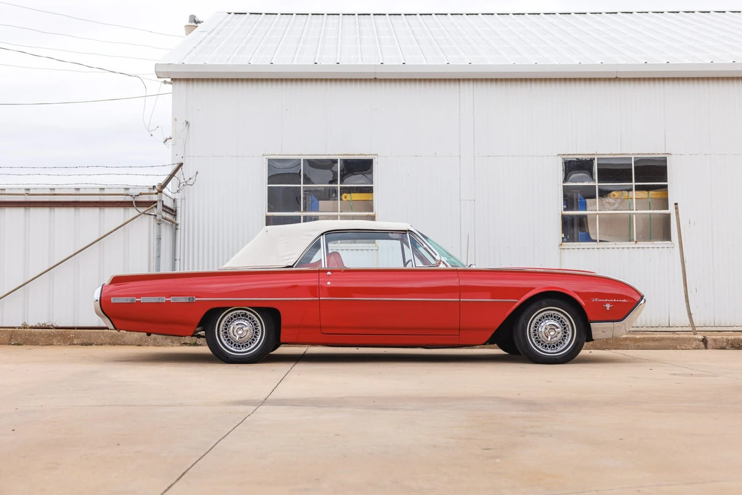 1962 Ford Thunderbird 3rd Gen - Image 27 of 31