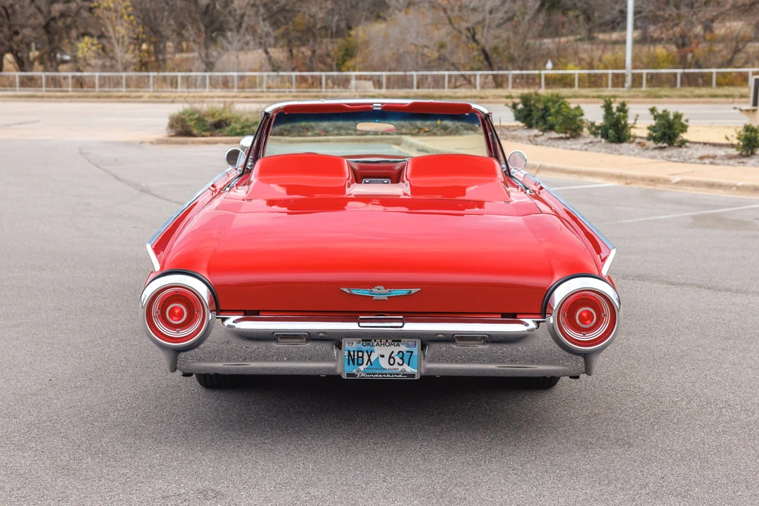 1962 Ford Thunderbird 3rd Gen - Image 13 of 31