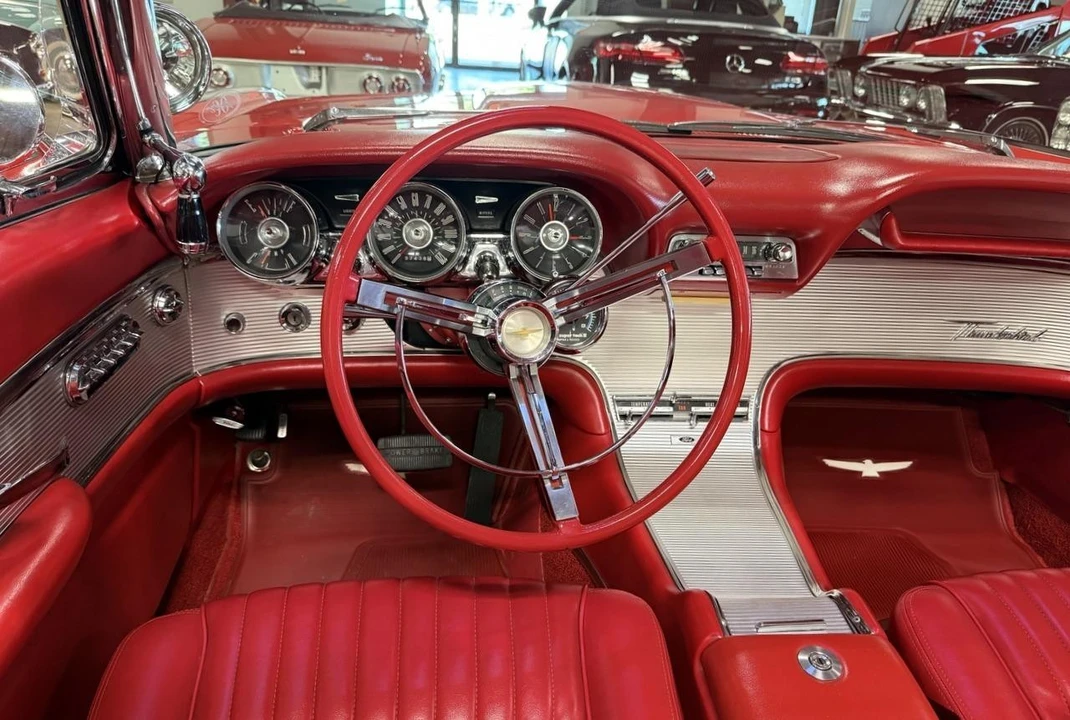 1962 Ford Thunderbird 3rd Gen - Image 9 of 12