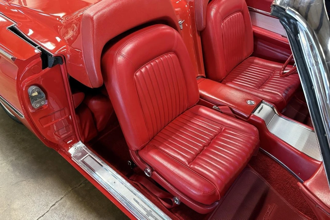 1962 Ford Thunderbird 3rd Gen - Image 8 of 12