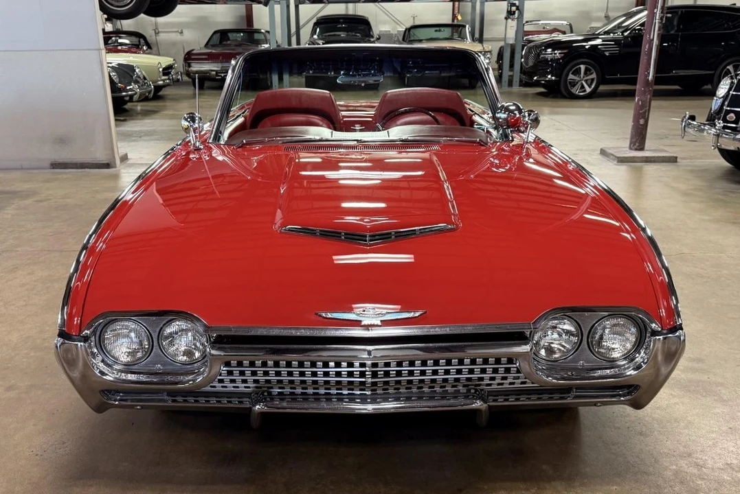 1962 Ford Thunderbird 3rd Gen - Image 2 of 12