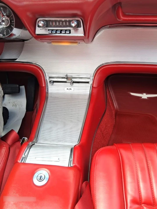 1962 Ford Thunderbird 3rd Gen - Image 17 of 24