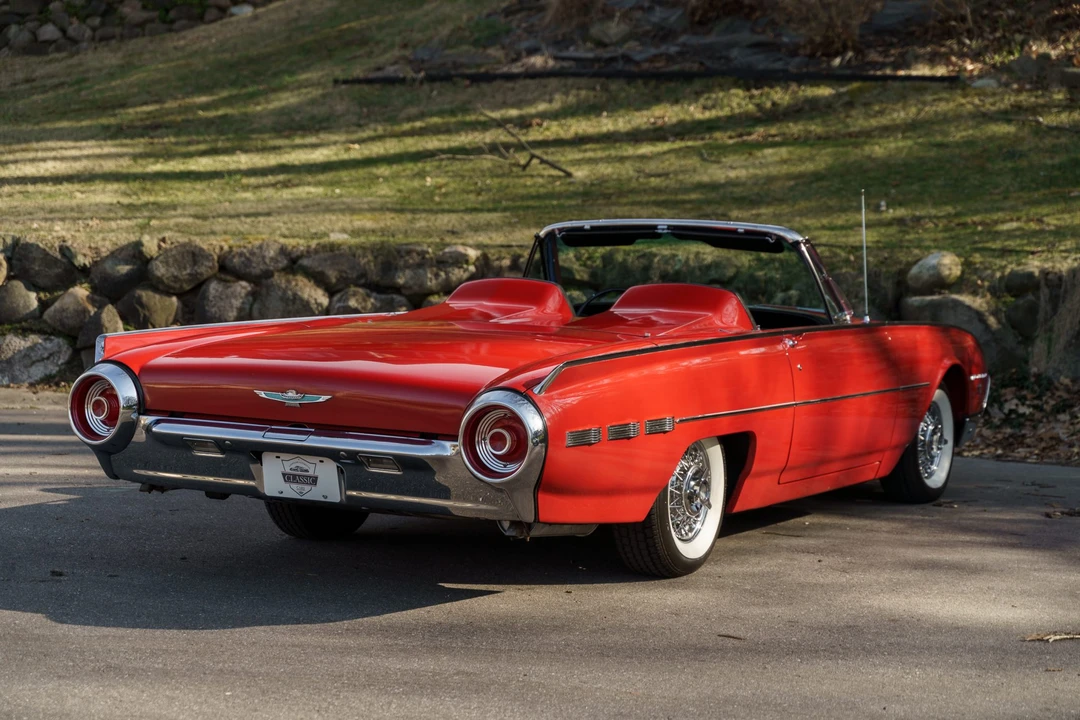 1962 Ford Thunderbird 3rd Gen - Image 11 of 31