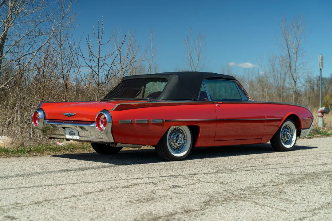 1962 Ford Thunderbird 3rd Gen - Image 26 of 31