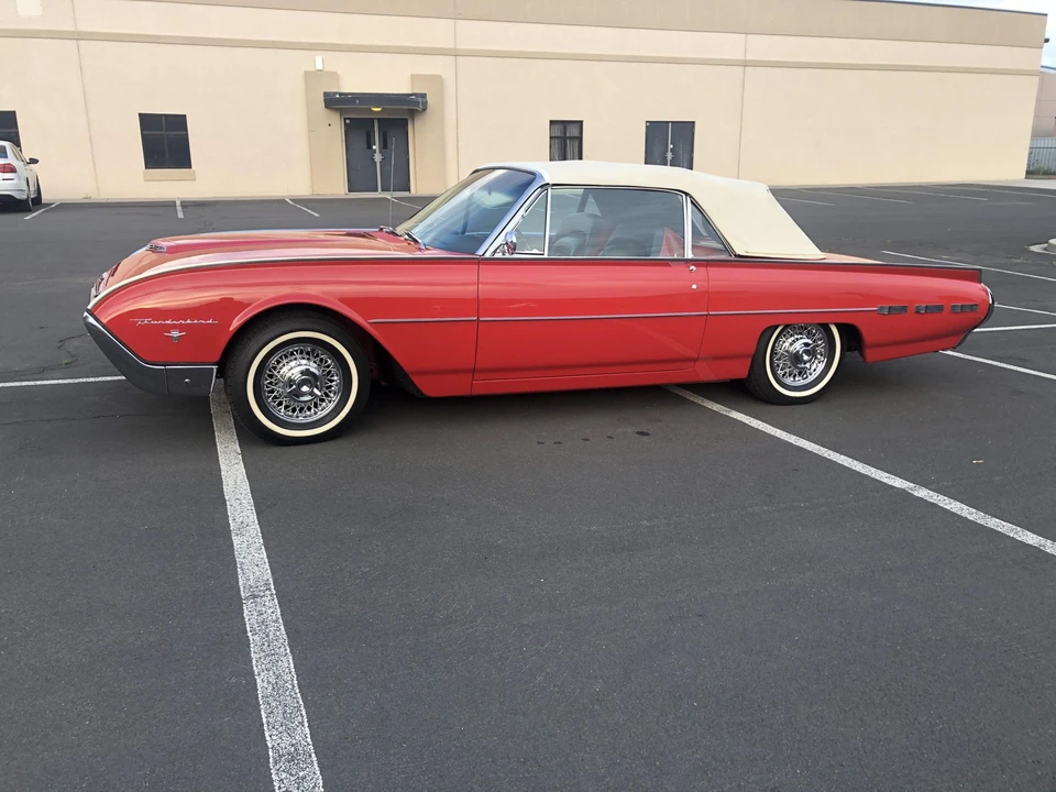 1962 Ford Thunderbird 3rd Gen - Image 14 of 31