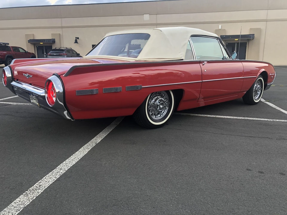 1962 Ford Thunderbird 3rd Gen - Image 24 of 31