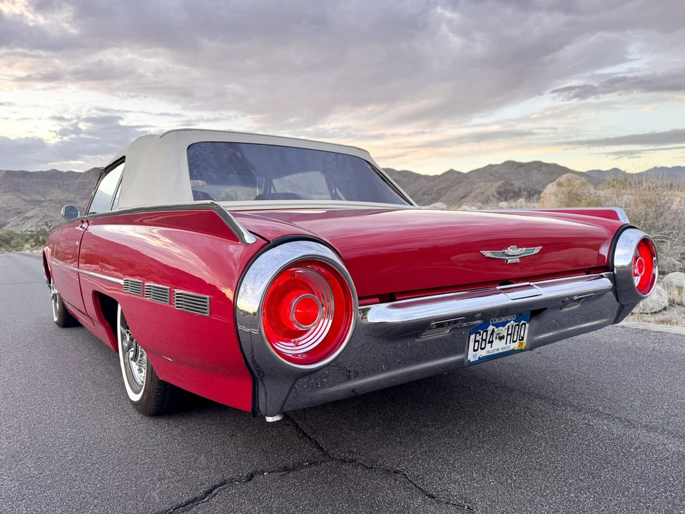1962 Ford Thunderbird 3rd Gen - Image 10 of 31