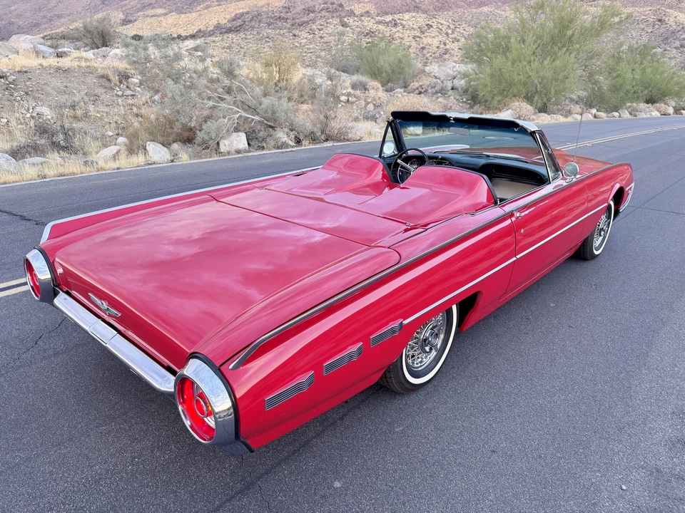 1962 Ford Thunderbird 3rd Gen - Image 19 of 31