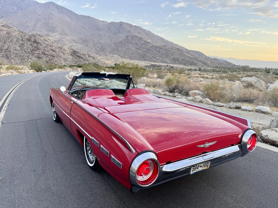 1962 Ford Thunderbird 3rd Gen - Image 12 of 31