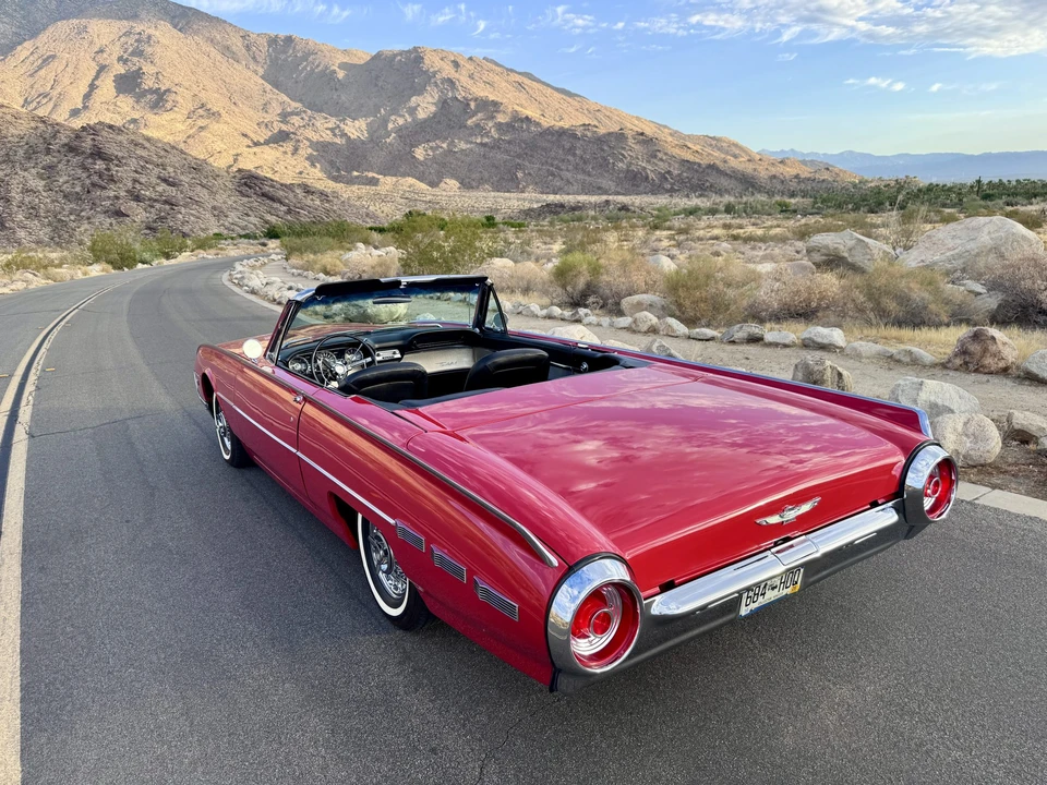 1962 Ford Thunderbird 3rd Gen - Image 11 of 31