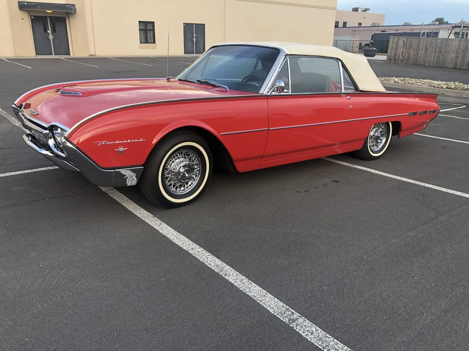 1962 Ford Thunderbird 3rd Gen - Image 13 of 31