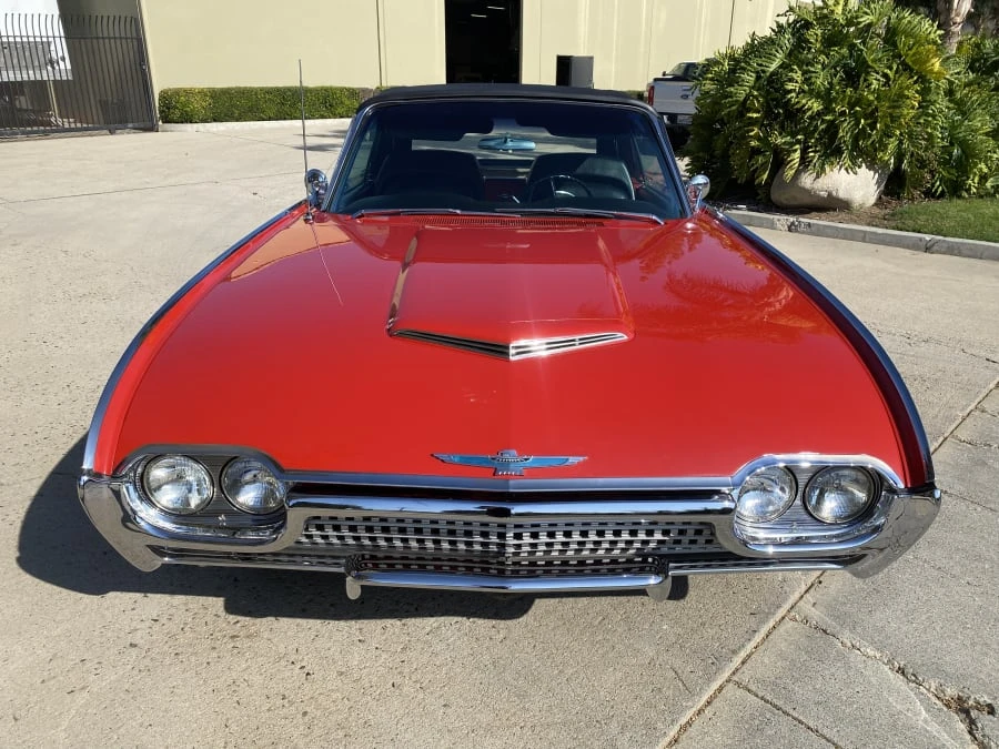 1962 Ford Thunderbird 3rd Gen - Image 4 of 11