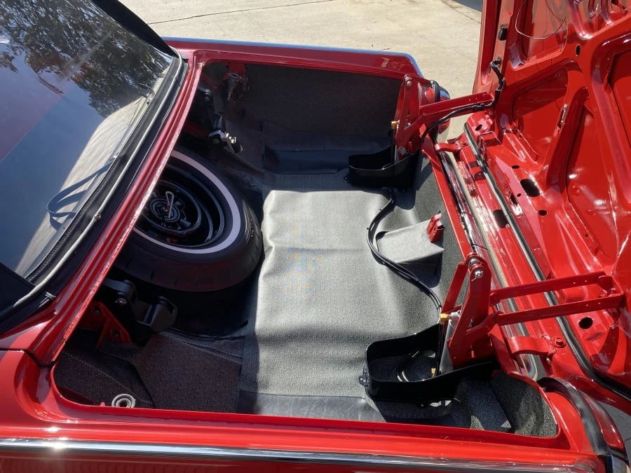 1962 Ford Thunderbird 3rd Gen - Image 10 of 11