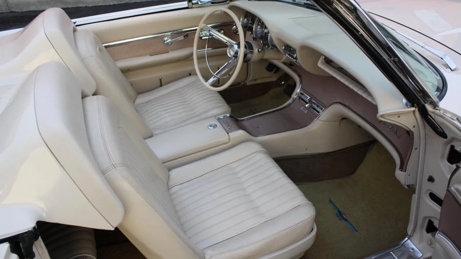 1962 Ford Thunderbird 3rd Gen - Image 4 of 29