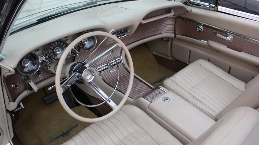 1962 Ford Thunderbird 3rd Gen - Image 6 of 29