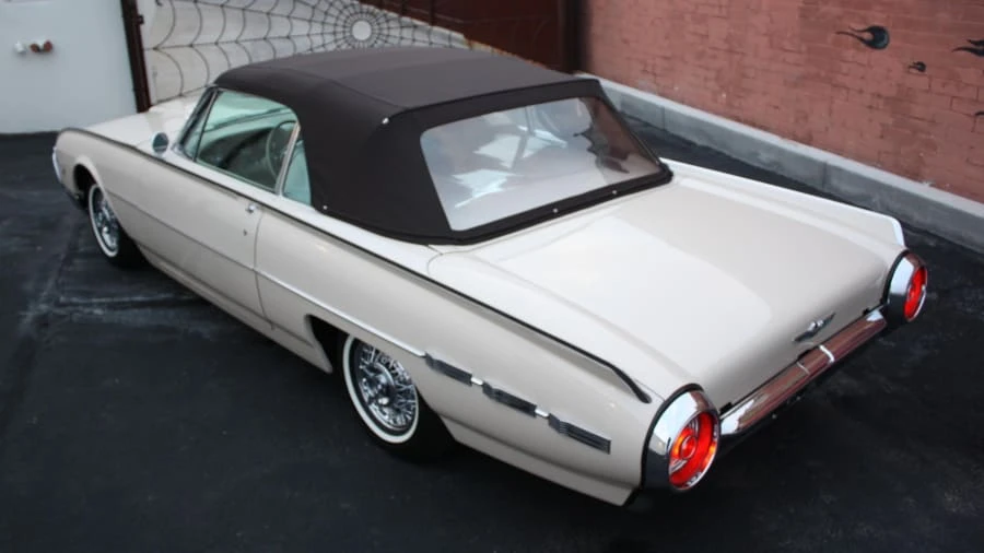 1962 Ford Thunderbird 3rd Gen - Image 28 of 29