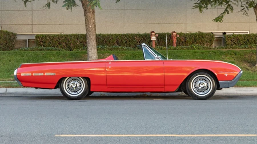 1962 Ford Thunderbird 3rd Gen - Image 2 of 18