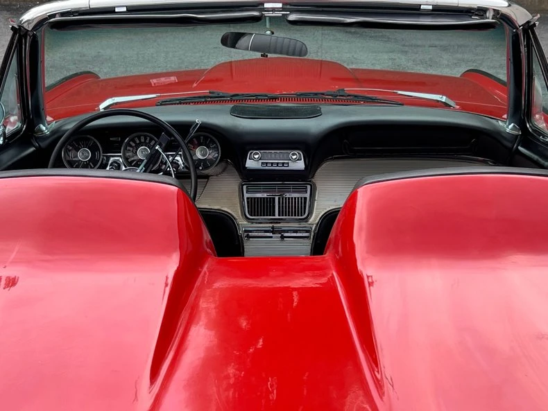 1962 Ford Thunderbird 3rd Gen - Image 30 of 31