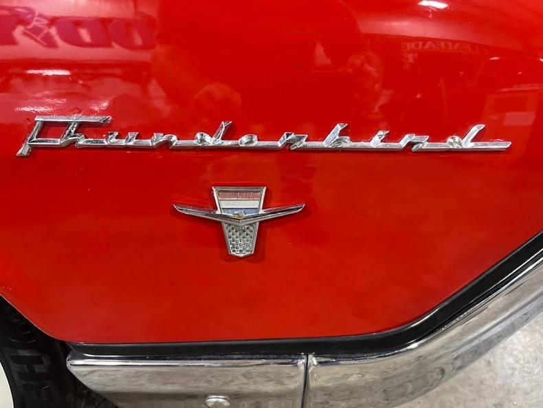 1962 Ford Thunderbird 3rd Gen - Image 14 of 31