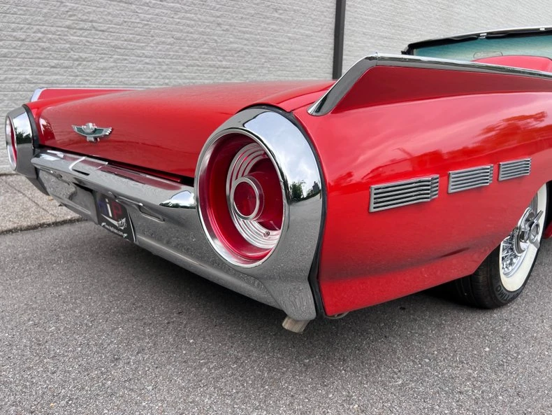 1962 Ford Thunderbird 3rd Gen - Image 27 of 31