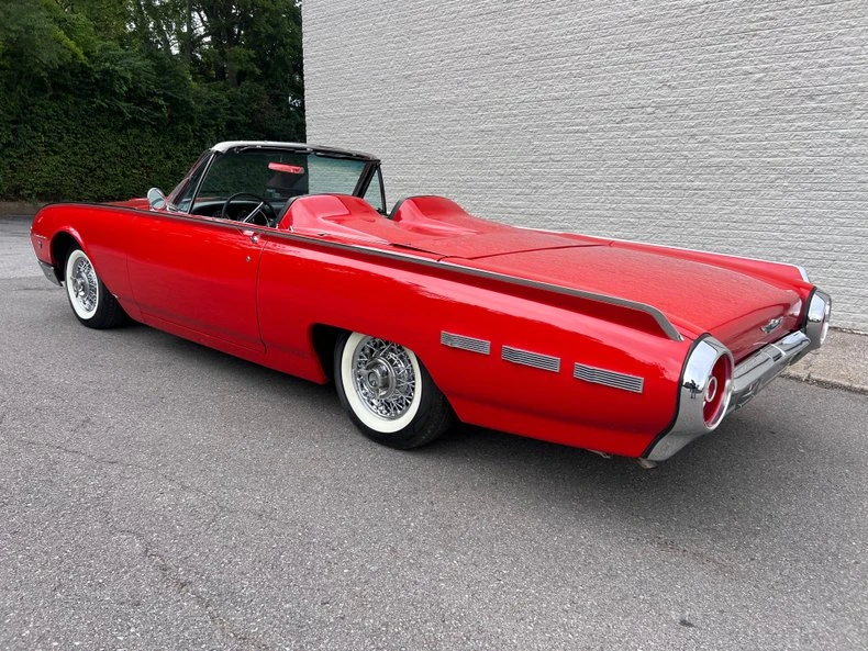1962 Ford Thunderbird 3rd Gen - Image 4 of 31