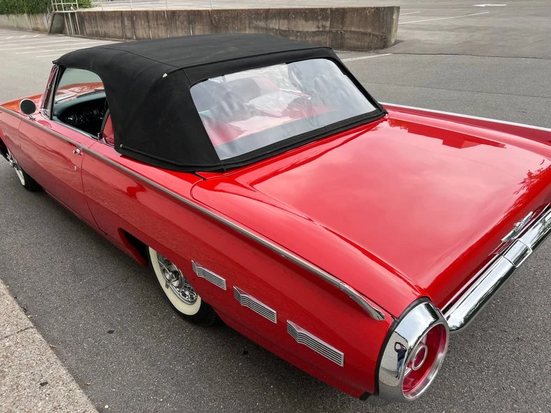 1962 Ford Thunderbird 3rd Gen - Image 16 of 31