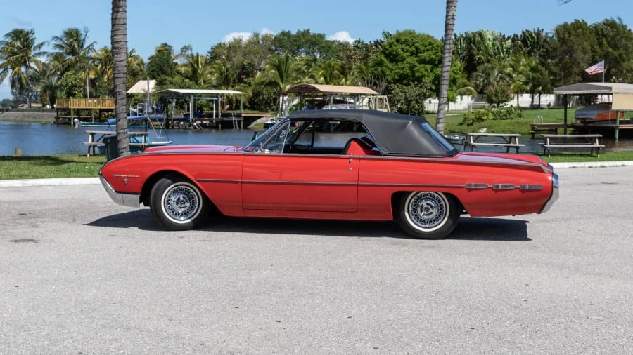 1962 Ford Thunderbird 3rd Gen - Image 2 of 31