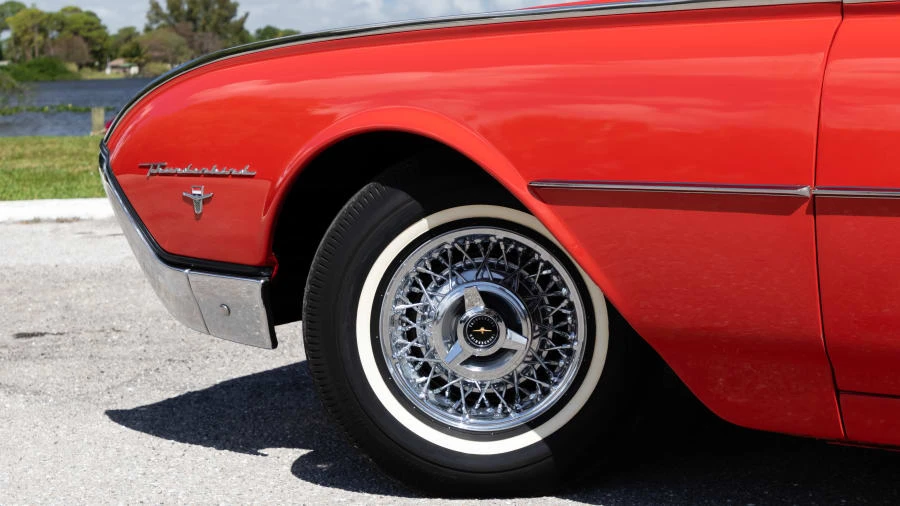 1962 Ford Thunderbird 3rd Gen - Image 15 of 31