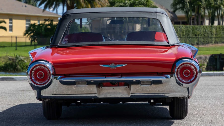 1962 Ford Thunderbird 3rd Gen - Image 16 of 31