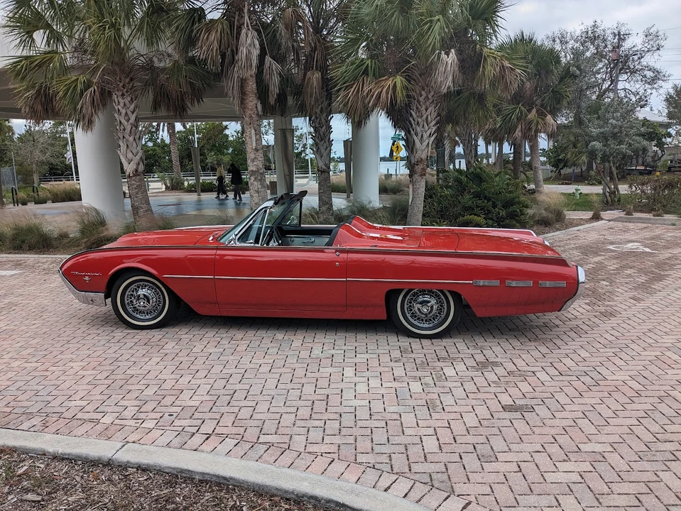 1962 Ford Thunderbird 3rd Gen - Image 19 of 31