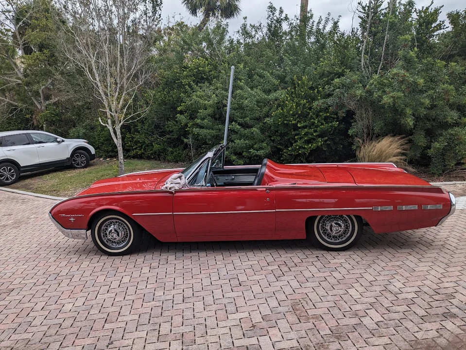 1962 Ford Thunderbird 3rd Gen - Image 20 of 31