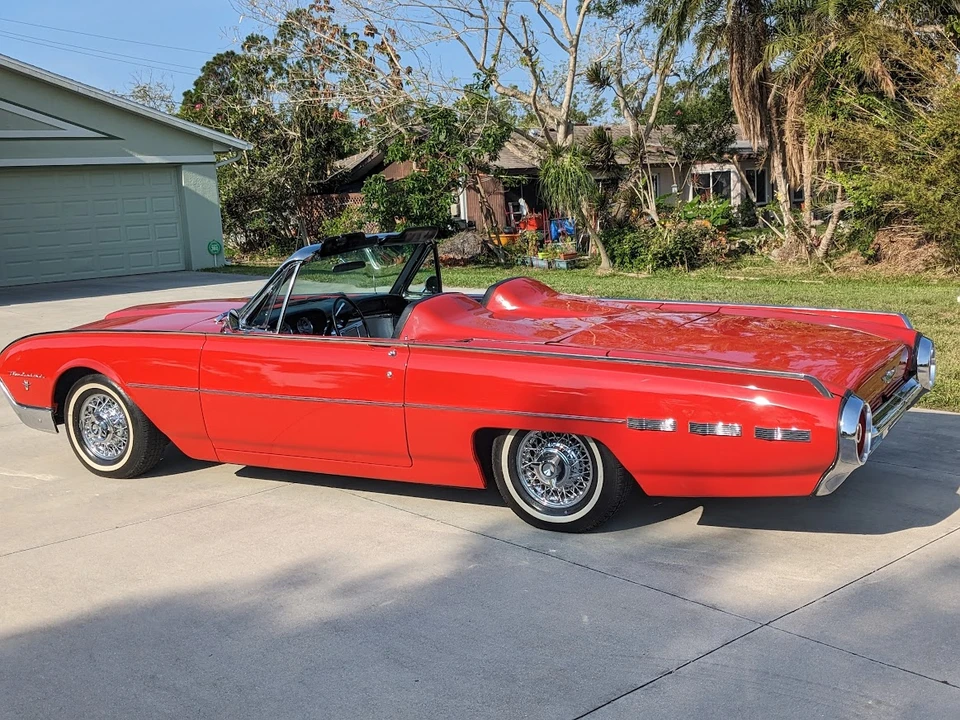 1962 Ford Thunderbird 3rd Gen - Image 18 of 31