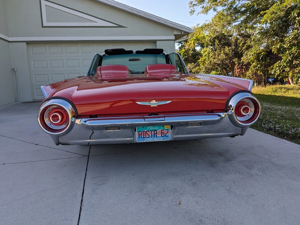1962 Ford Thunderbird 3rd Gen - Image 12 of 31