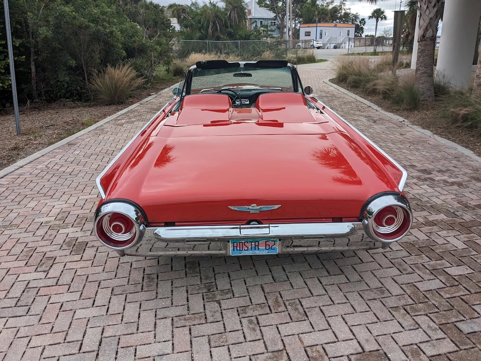 1962 Ford Thunderbird 3rd Gen - Image 15 of 31