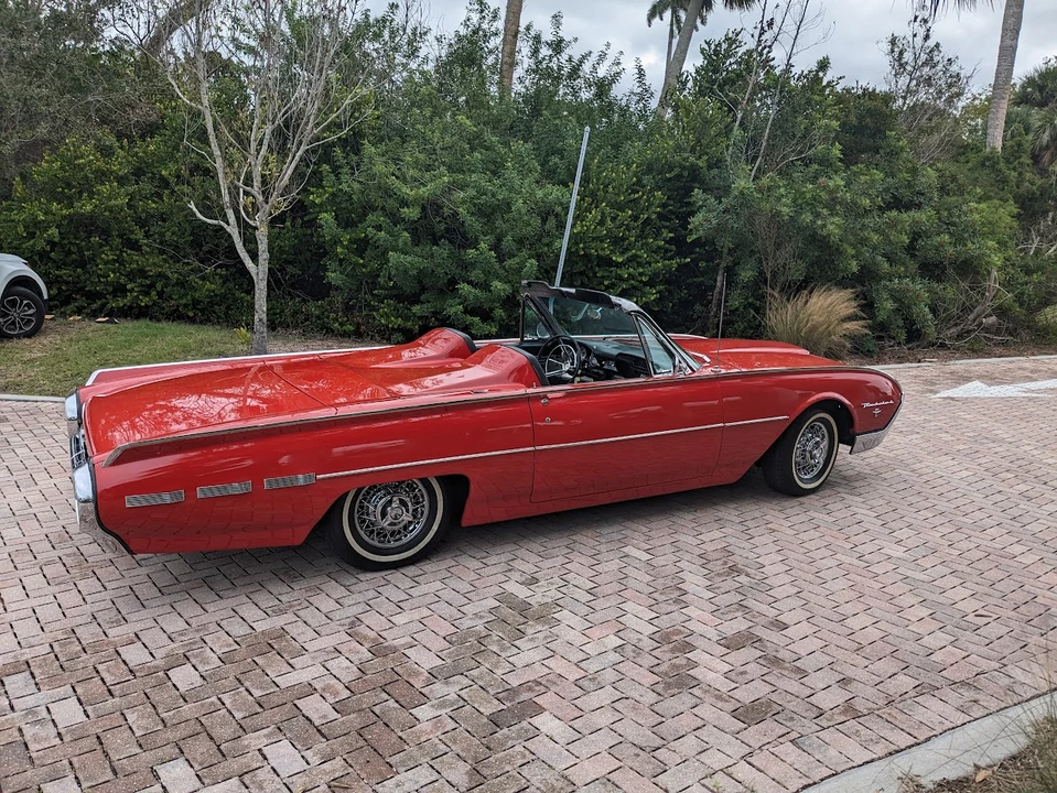 1962 Ford Thunderbird 3rd Gen - Image 8 of 31
